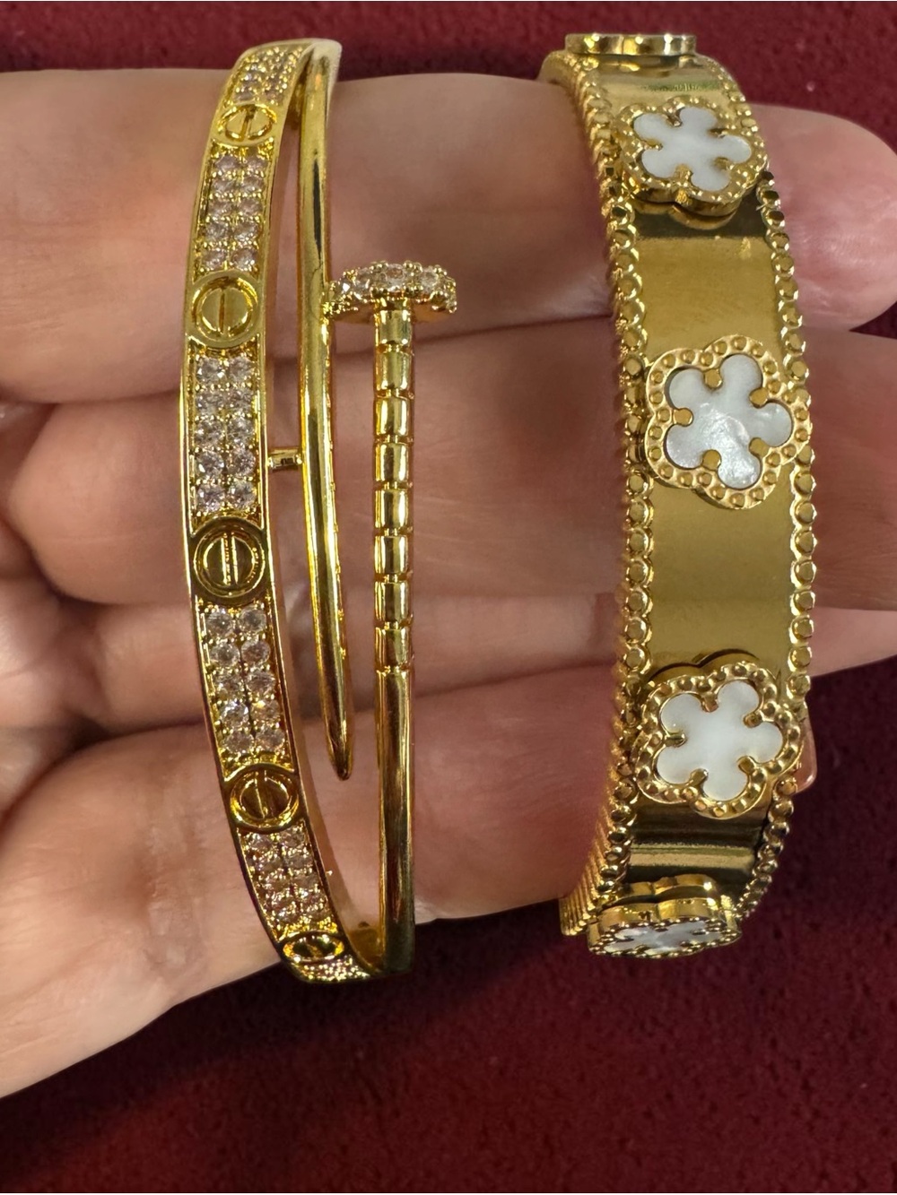 Gold-Tone Women's Bracelet Set with White Clover Accents